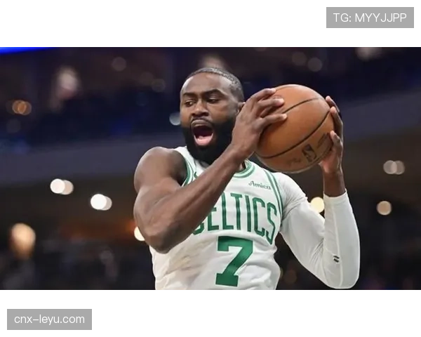 杰伦布朗持续高效输出 凯尔特人残阵稳居东部前三